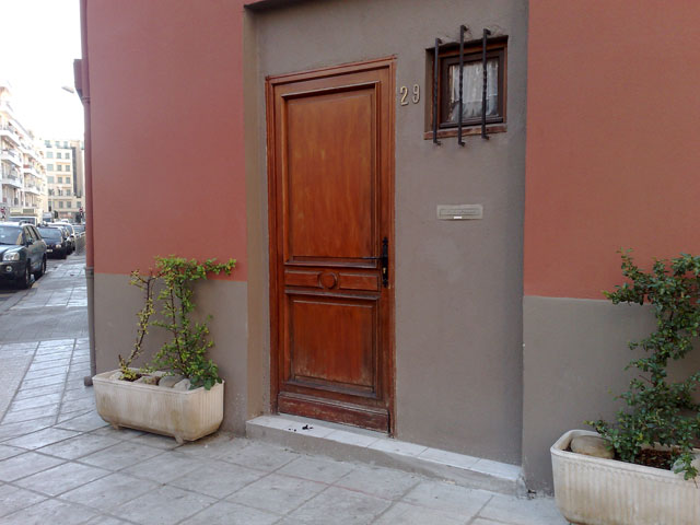 Hundbajs på trappan