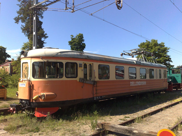 Rälsbussen kommer och går – stämman består
