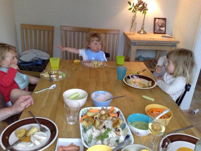 Ett osymmetriskt matbord